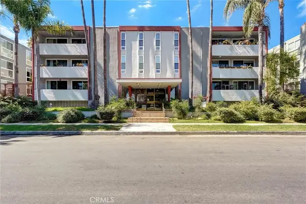 4915 Tyrone #325, Sherman Oaks, CA 91423