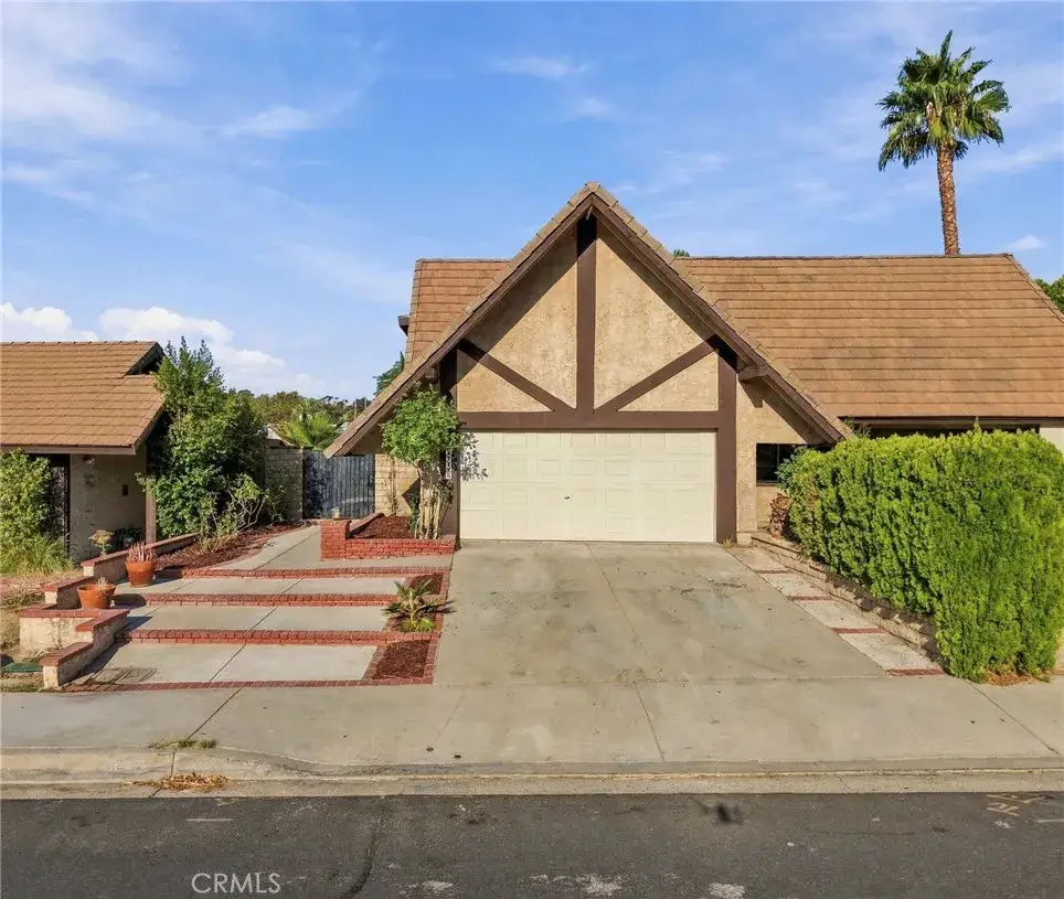 27175 Rio Garza, Valencia, CA 91354 - #1