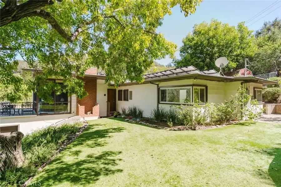 21466 Encina Road, Topanga, CA 90290 - #2