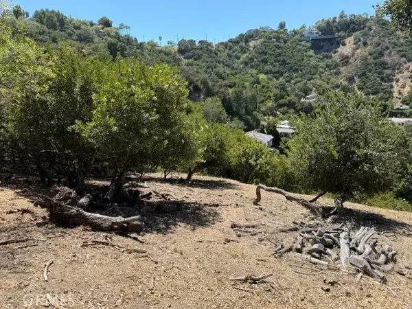 12937 Mulholland, Sherman Oaks, CA 91423