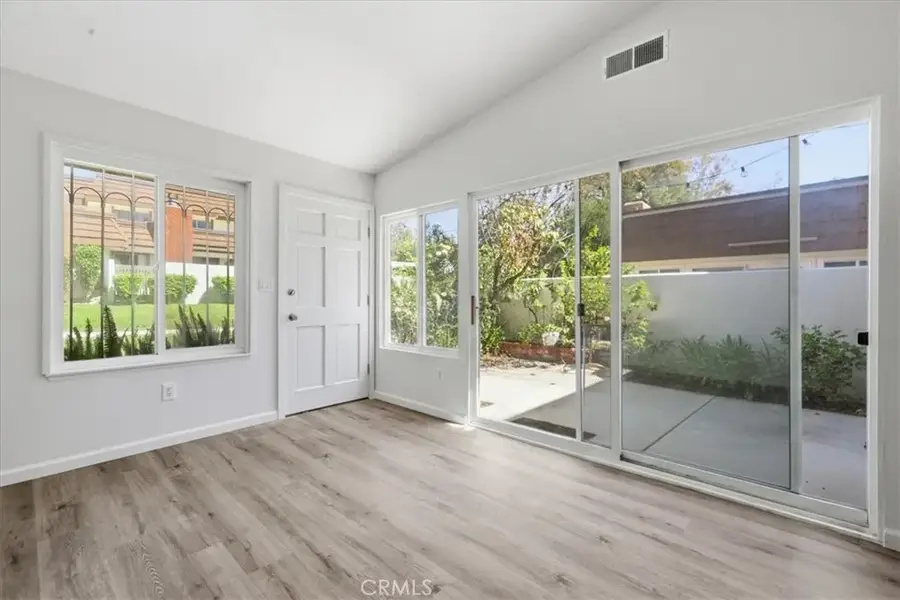 10445 Larwin Unit 3 #3, Chatsworth, CA 91311 - #3