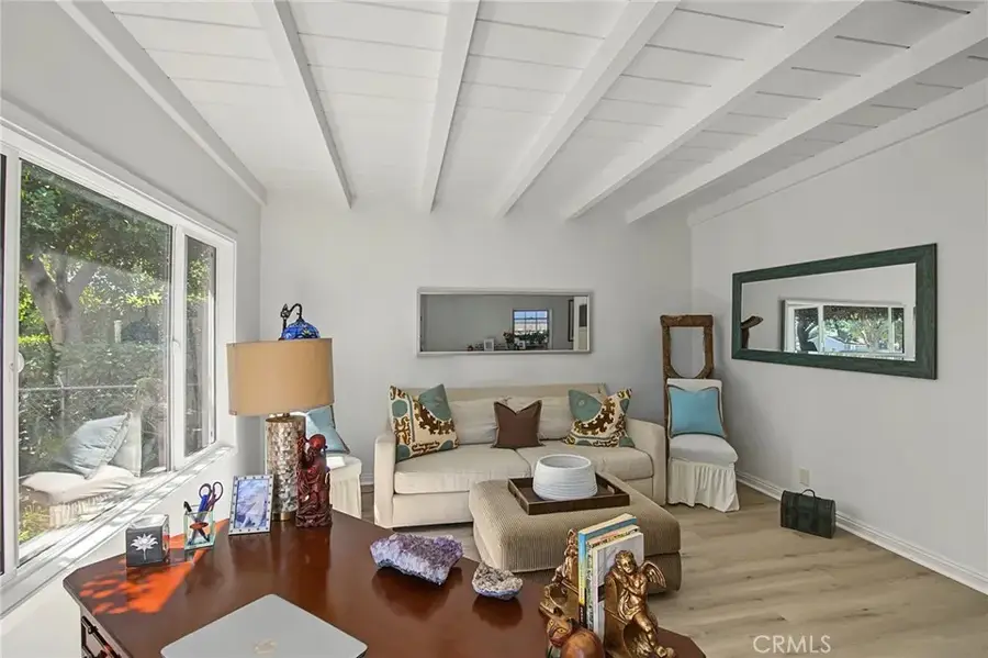 2905 W Chandler Boulevard, Burbank, CA 91505 - #2