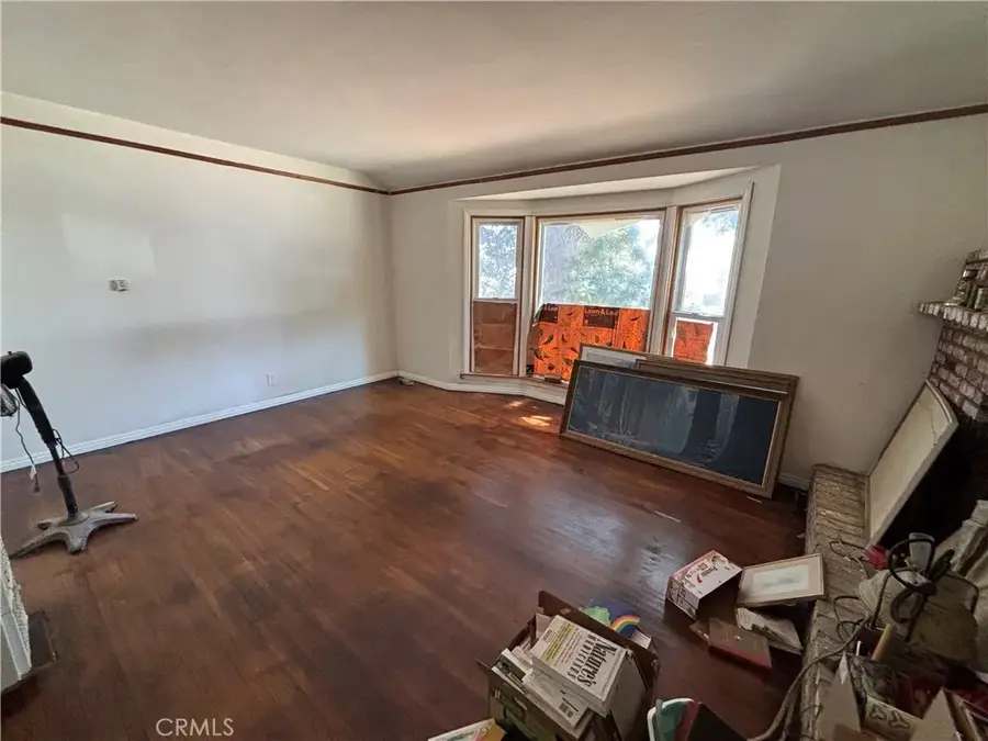 9805 S 4th, Inglewood, CA 90305 - #3
