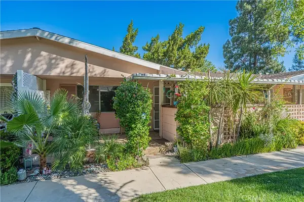 19228 Avenue Of The Oaks, Newhall, CA 91321