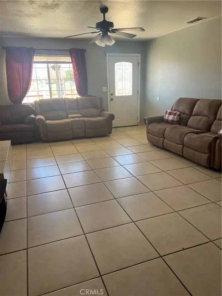 8413 Greenwood, California City, CA 93505 - #2