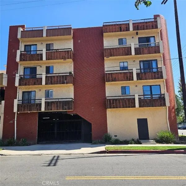 8710 Independence Ave # 202, Canoga Park, CA 91304