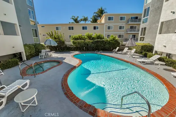 5454 Zelzah Avenue #204, Encino, CA 91316