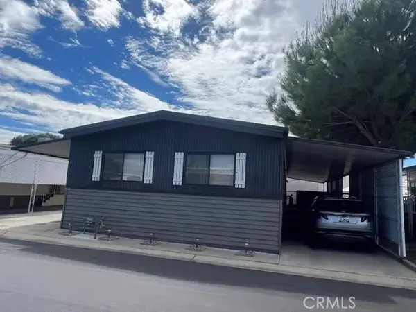 8811 Canoga #113, Canoga Park, CA 91304