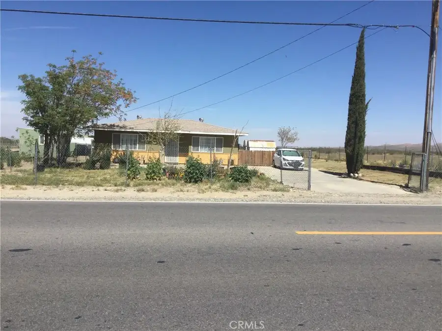 10345 E Palmdale, Sun Village, CA 93591 - #2