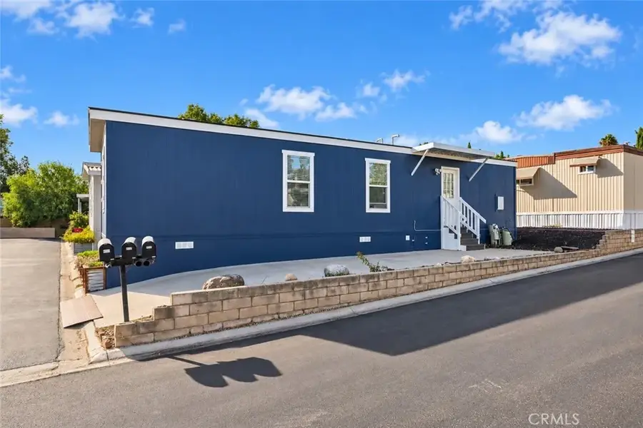 2099 James #64, Thousand Oaks, CA 91362 - #2