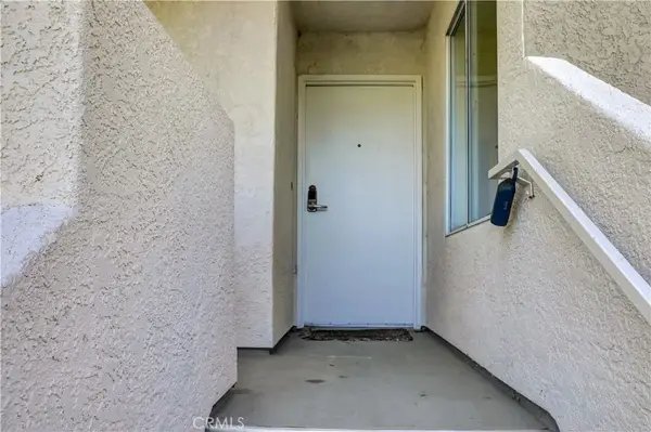 21309 Eucalyptus #203, Newhall, CA 91321