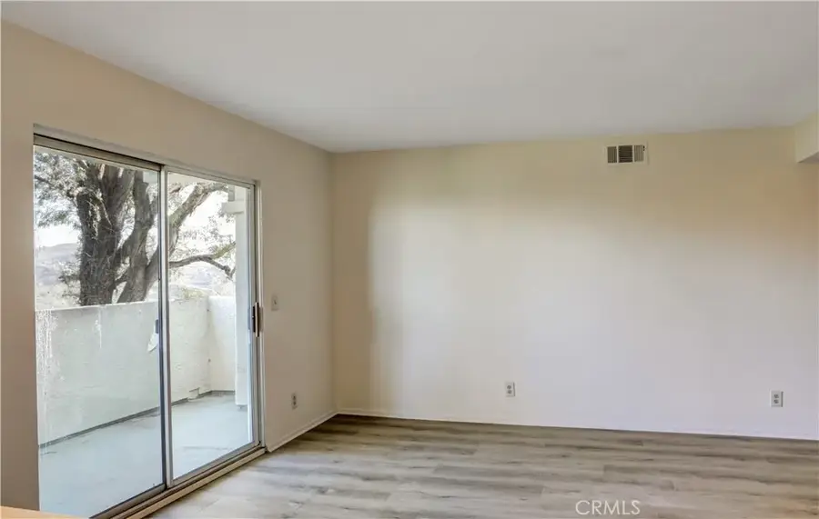 21309 Eucalyptus #203, Newhall, CA 91321 - #3