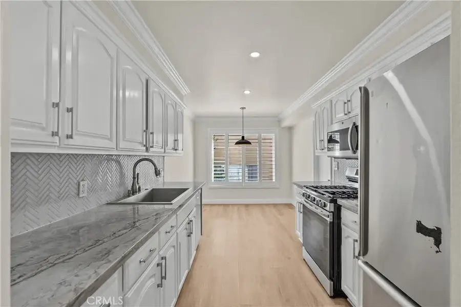 1742 S Bentley, Los Angeles, CA 90025 - #3
