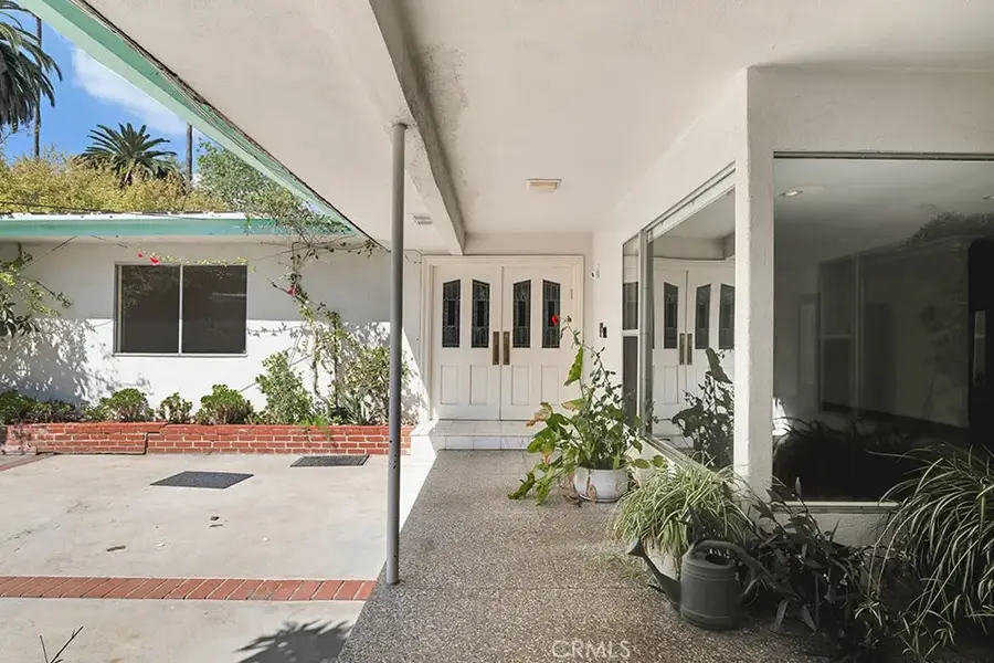4830 Woodley Avenue, Encino, CA 91436 - #3