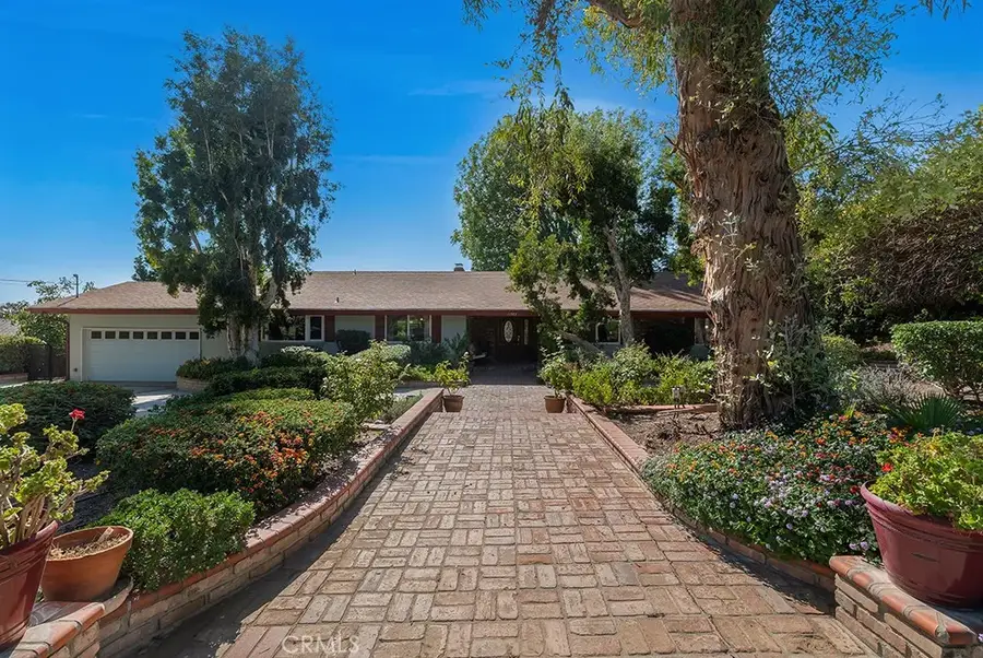 11583 Zelzah Avenue, Granada Hills, CA 91344 - #2