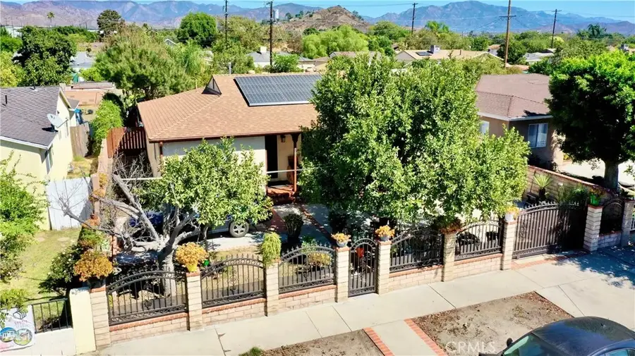 10416 Cayuga, Pacoima, CA 91331 - #2