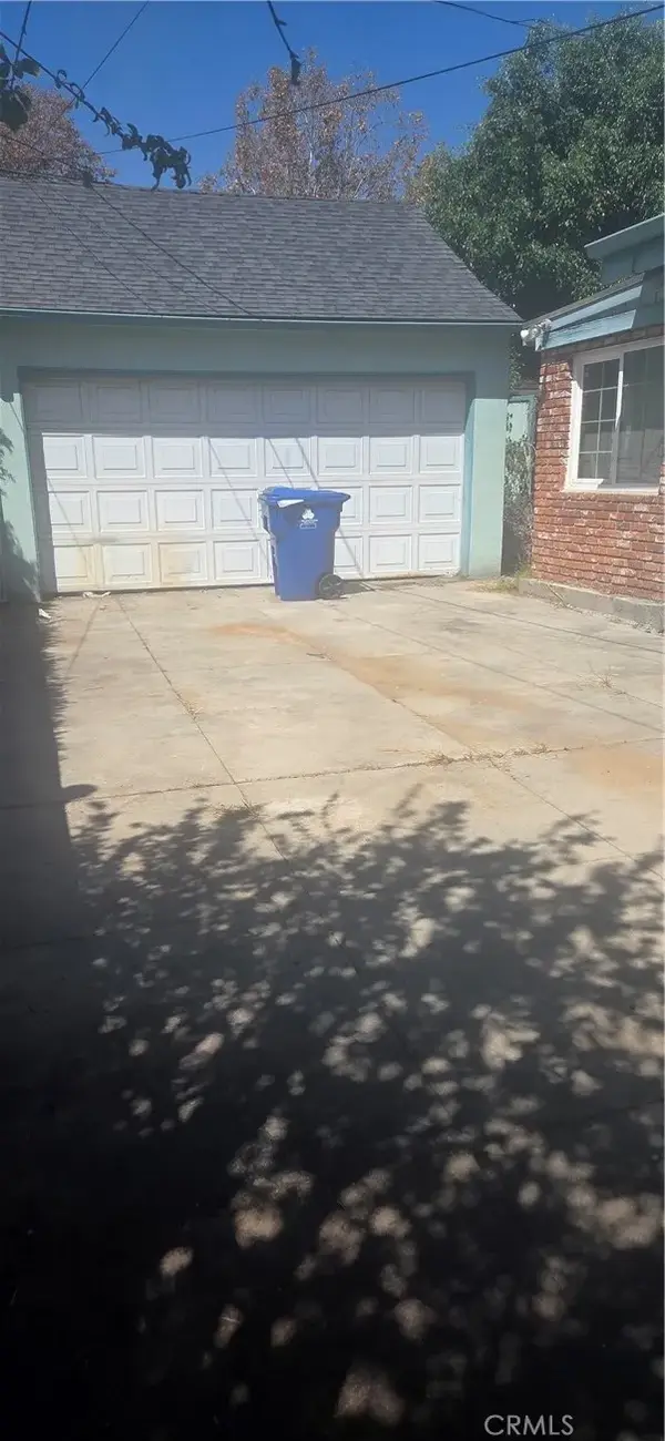 3849 Somerset, Los Angeles, CA 90008