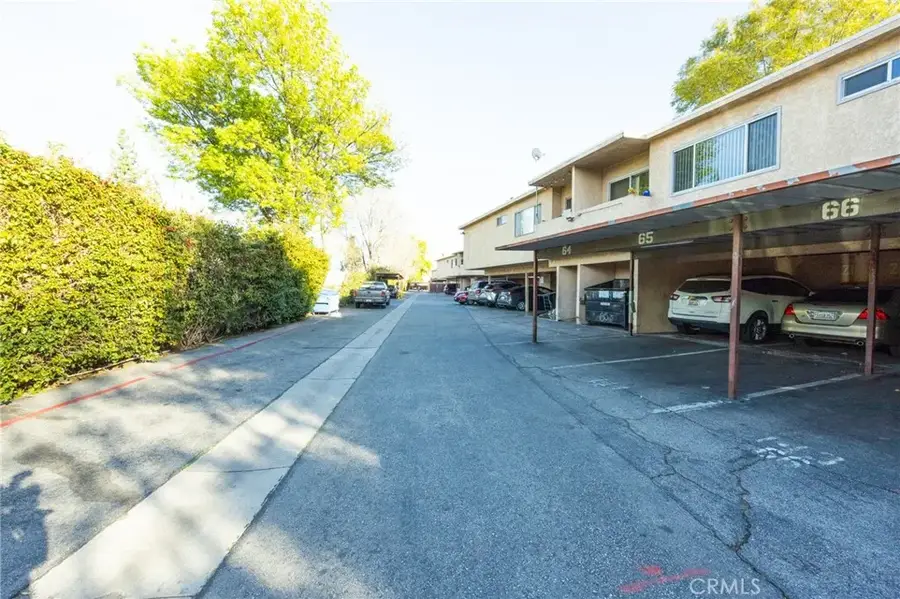 17135 Roscoe Boulevard #7, Northridge, CA 91325 - #2