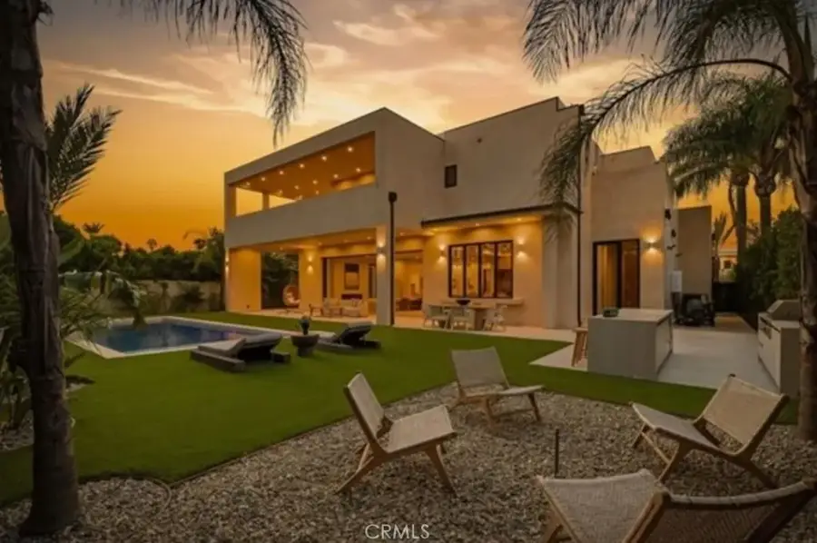 15450 Huston, Sherman Oaks, CA 91403 - #2