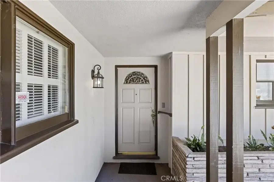 5961 Hillview Park, Valley Glen, CA 91401 - #2