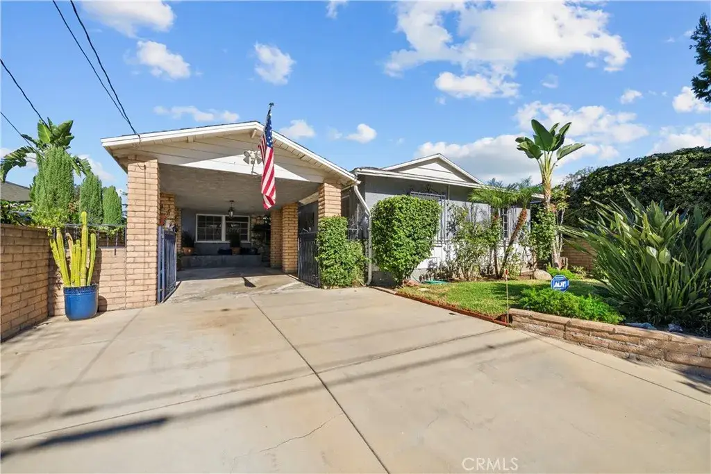 15253 La Valle Street, Sylmar, CA 91342 - #1