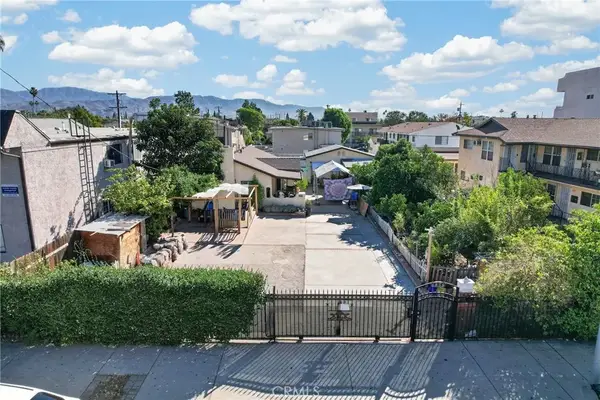 6856 Laurel Canyon Boulevard, North Hollywood, CA 91605