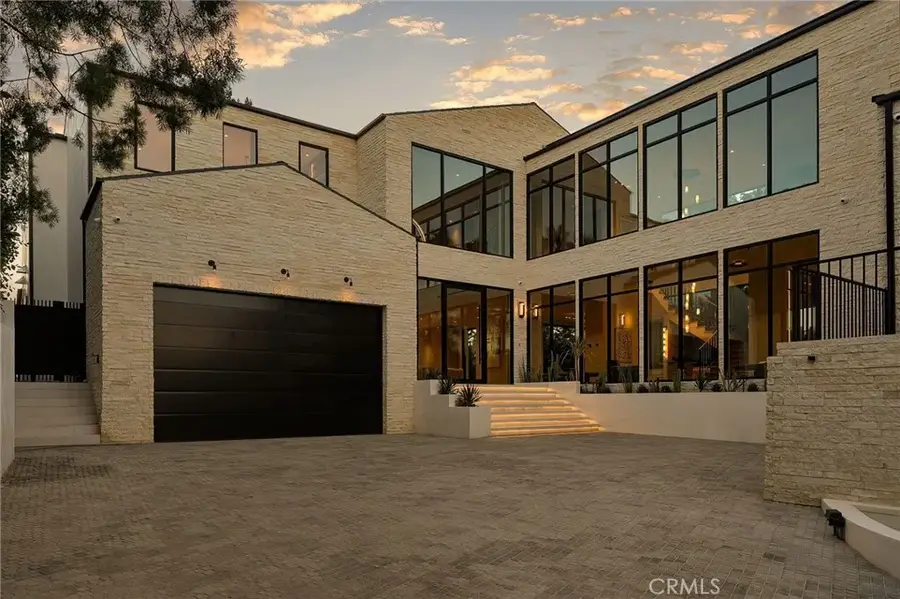 16093 Royal Oak Road, Encino, CA 91436 - #3