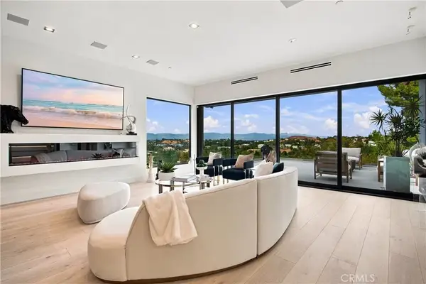 5170 Medina Road, Woodland Hills, CA 91364