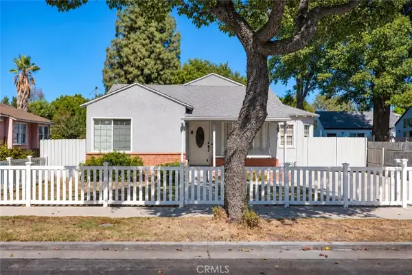 16819 Wyandotte Street, Lake Balboa, CA 91406