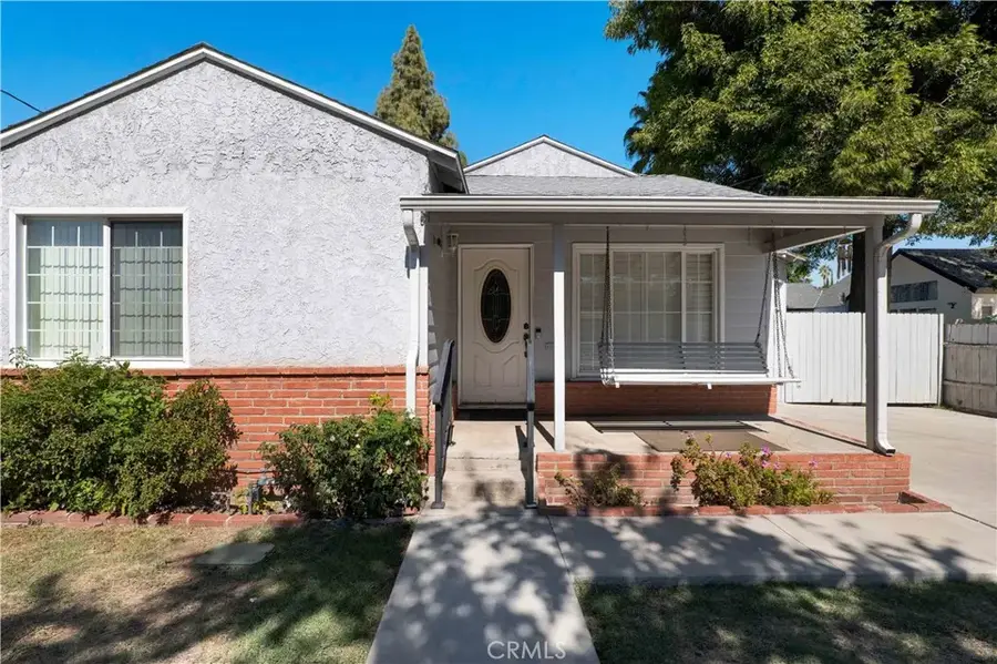 16819 Wyandotte Street, Lake Balboa, CA 91406 - #3