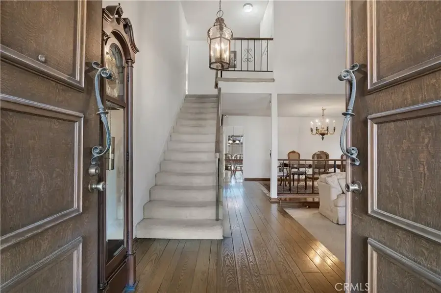 5521 Goodland Avenue, Valley Village, CA 91607 - #2