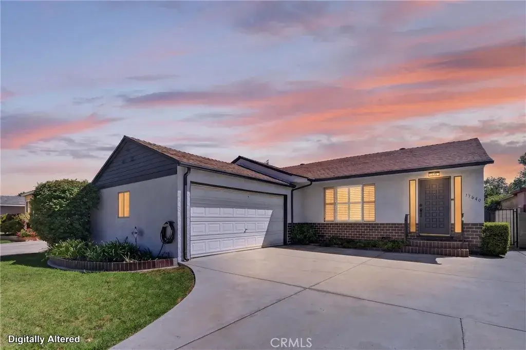 17640 Kittridge Street, Lake Balboa, CA 91406 - #1
