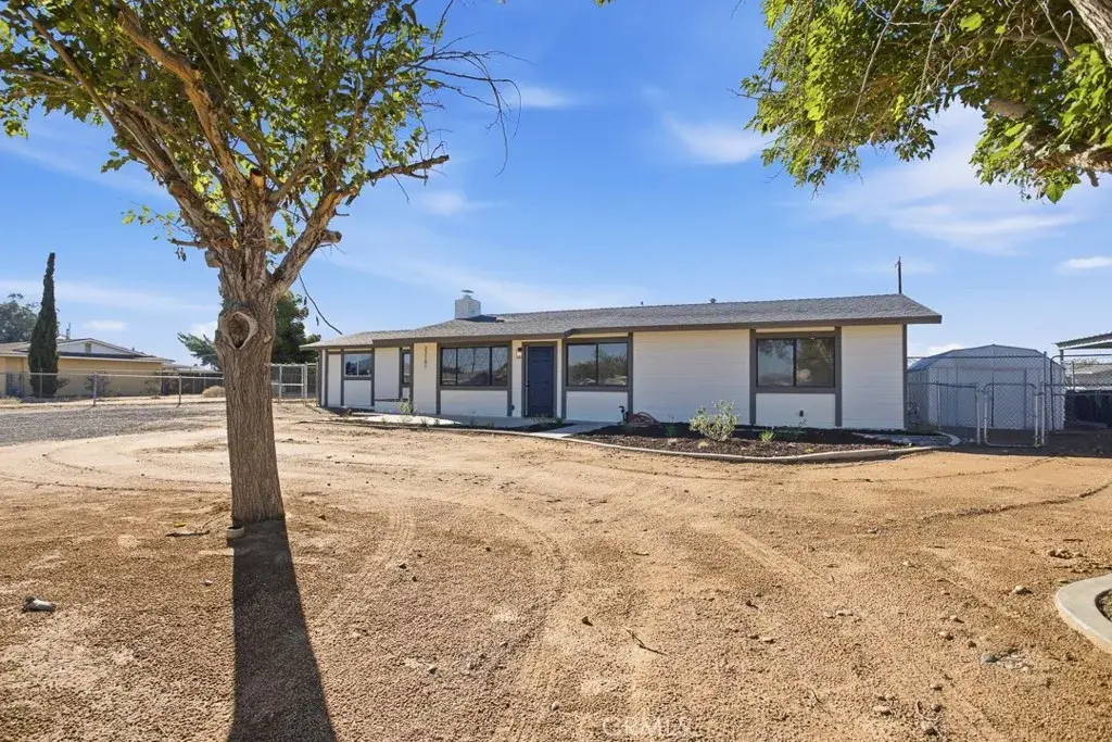 22191 Kayenta Road, Apple Valley, CA 92308 - #1