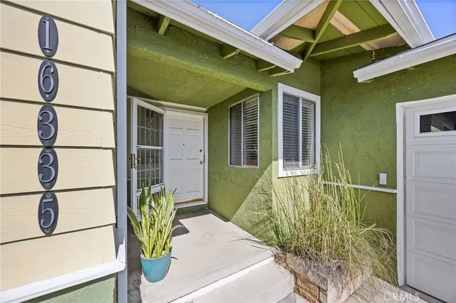 16335 Tuba, North Hills, CA 91343 - #2