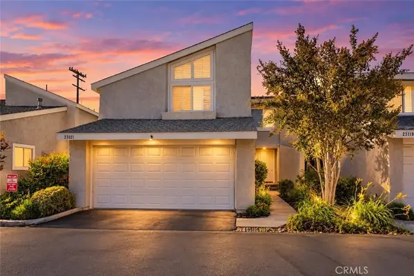 23121 Yvette, Valencia, CA 91355
