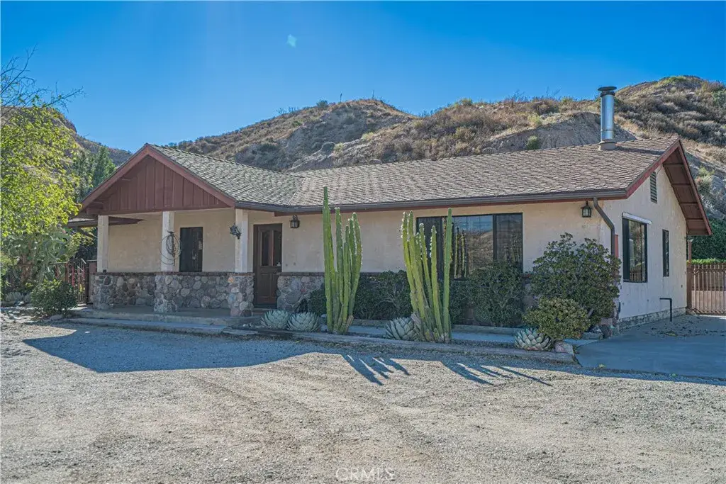 30845 The Old Dirt Road, Agua Dulce, CA 91390 - #1