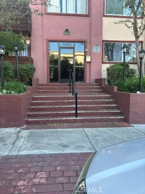 5403 Newcastle, Encino, CA 91316 - #1