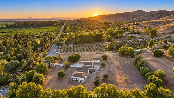 1177 E La Loma Avenue, Somis, CA 93066