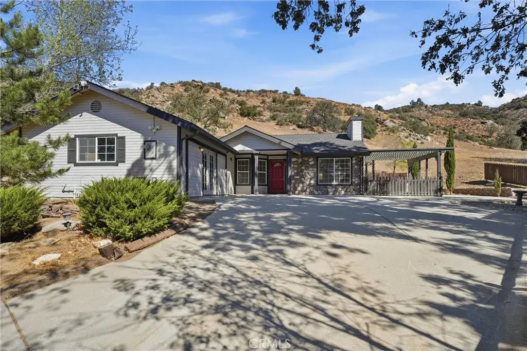 26631 Bear Valley, Tehachapi, CA 93561 - #1