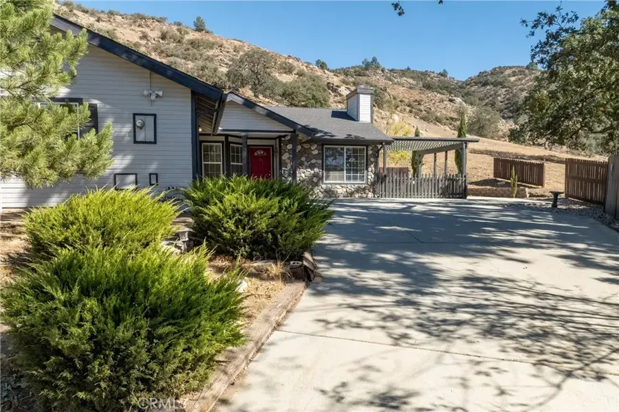 26631 Bear Valley, Tehachapi, CA 93561 - #2