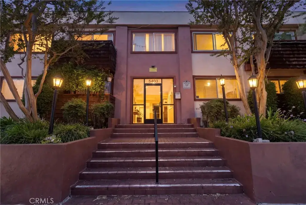 5403 Newcastle Avenue, Encino, CA 91316 - #1