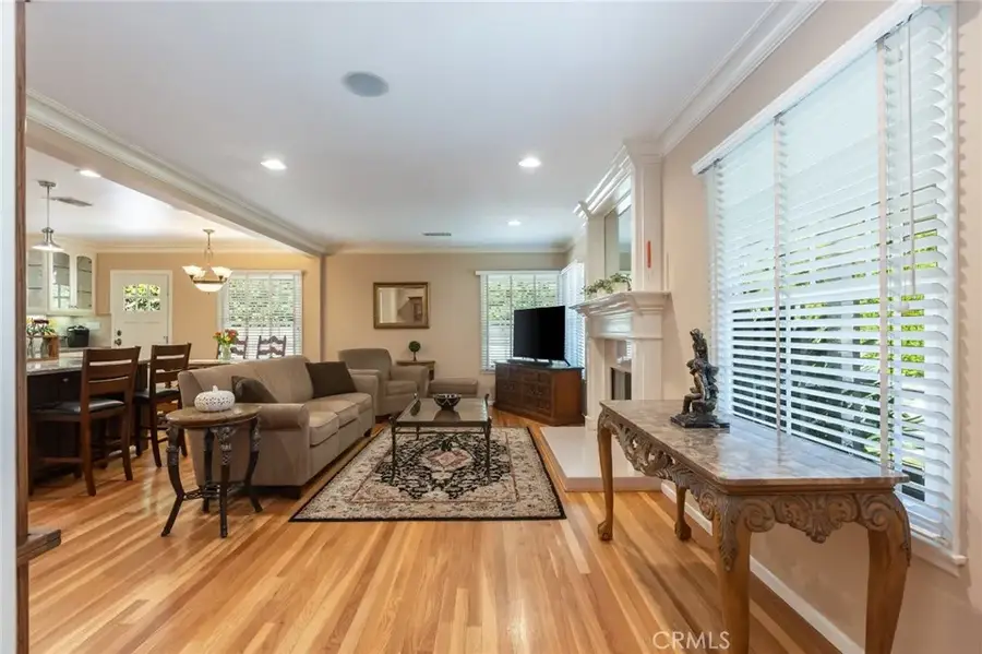 5901 Cahill Avenue, Tarzana, CA 91356 - #3