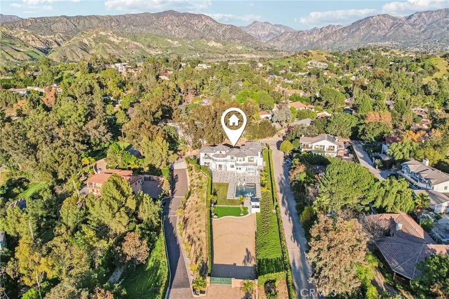 10511 Mary Bell Avenue, Shadow Hills, CA 91040 - #2