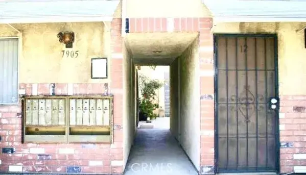 7905 Agnes #12, North Hollywood, CA 91605