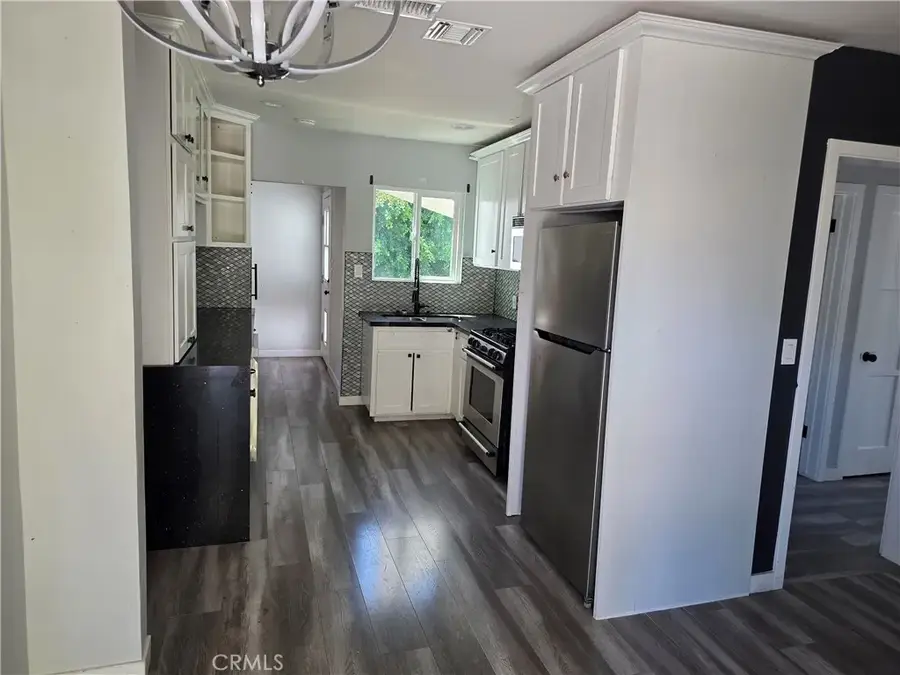 5779 Enfield Avenue, Encino, CA 91316 - #3