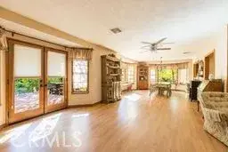 23552 Collins Street, Woodland Hills, CA 91367 - #3