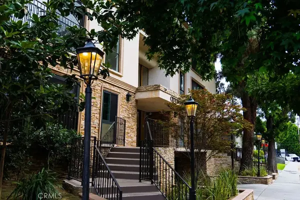 15344 Weddington Street #104, Sherman Oaks, CA 91411