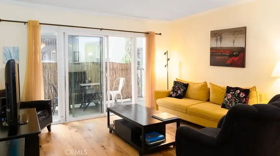 15344 Weddington Street #104, Sherman Oaks, CA 91411 - #3