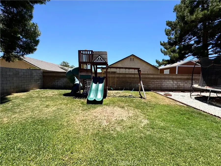 1308 W Avenue H8, Lancaster, CA 93534 - #2