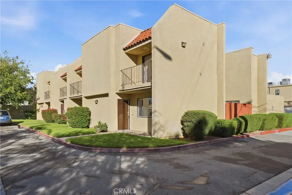 44200 Kingtree Avenue #51, Lancaster, CA 93534 - #1